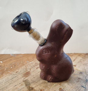 chocolate bunny bong Easter DIY