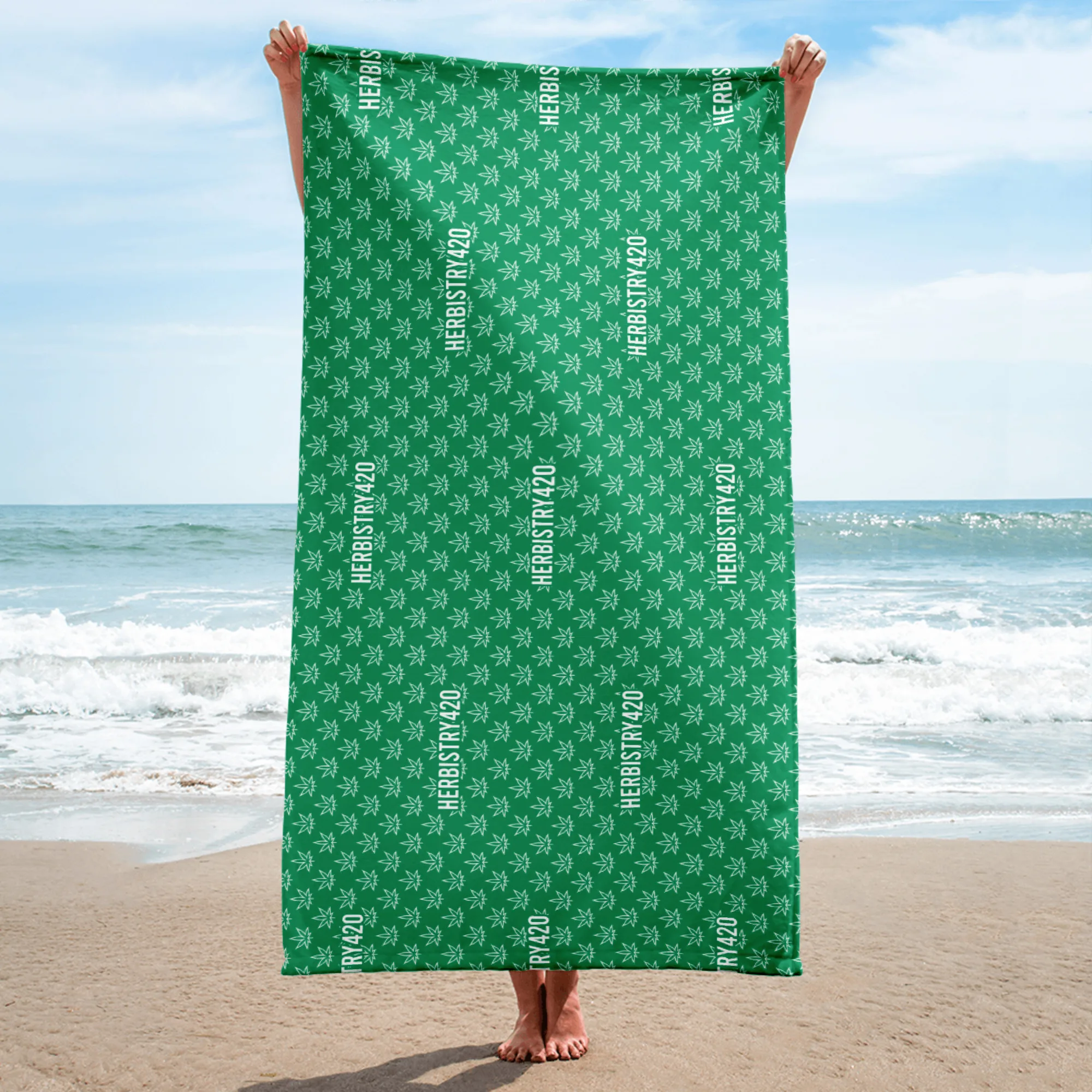 H420 Leaves – Beach Towel